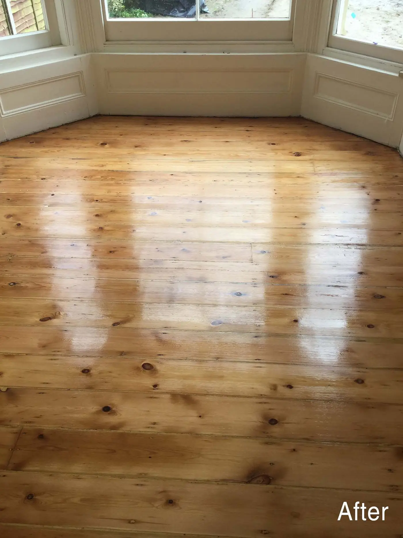 Wood floor sanding