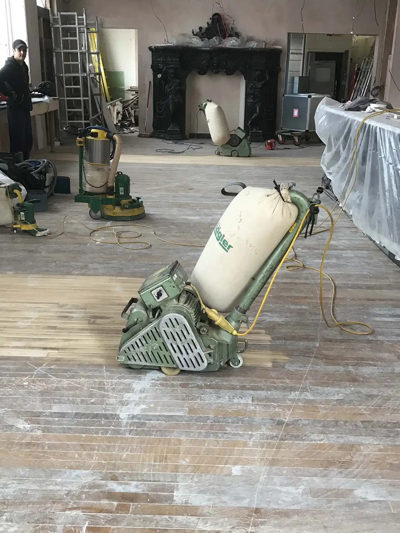 Wood floor sanding